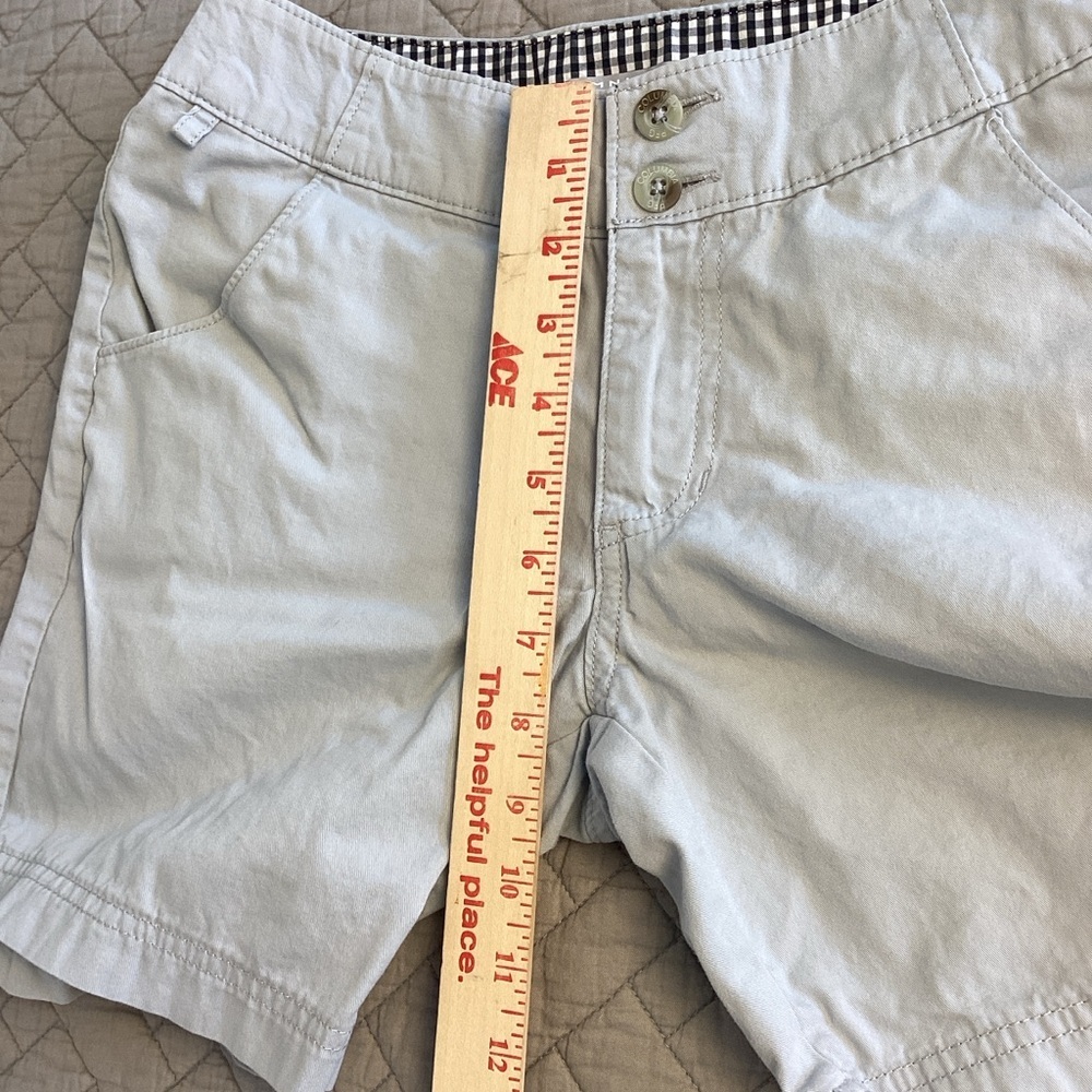 Columbia Light Grey PFG Women's Shorts Sz 4 - Picture 7 of 10